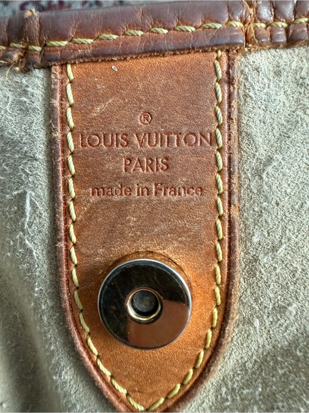 Louis Vuitton AUTHENTIC💯🌹GM Galleria Monogram Canvas Shoulder Bag with Tan Trim